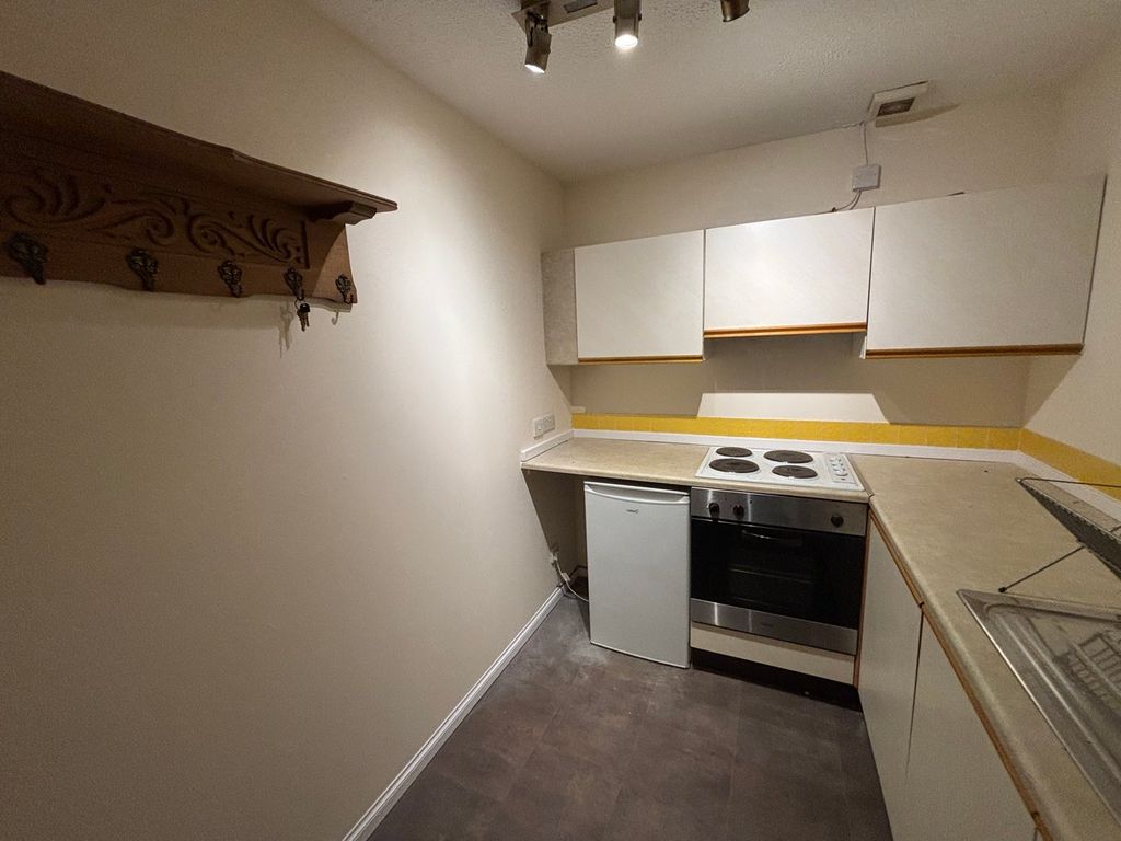 Additional image 5 of 2 bed flat to rent1/6 The Pirns, Scottish Borders, King Street, Galashiels TD1