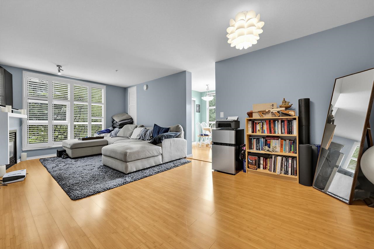 Additional image 4 of 403-9339 University Crescent, Burnaby, BC, V5A 4Y1