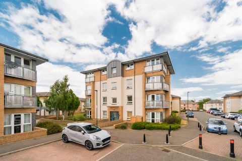 Stenhouse Gardens, Stenhouse, Edinburgh EH11