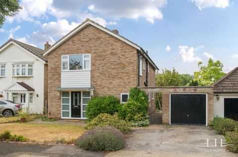 Ferndown, Emerson Park RM11