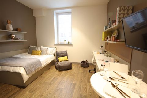 Jesmond Apartments, Newcastle Upon Tyne NE2
