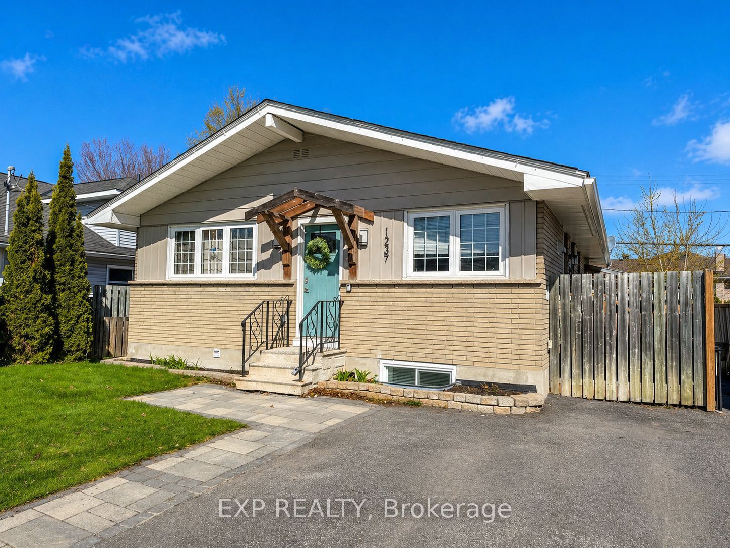 1237 Vancouver Avenue, Ottawa, ON, K1V 6V2