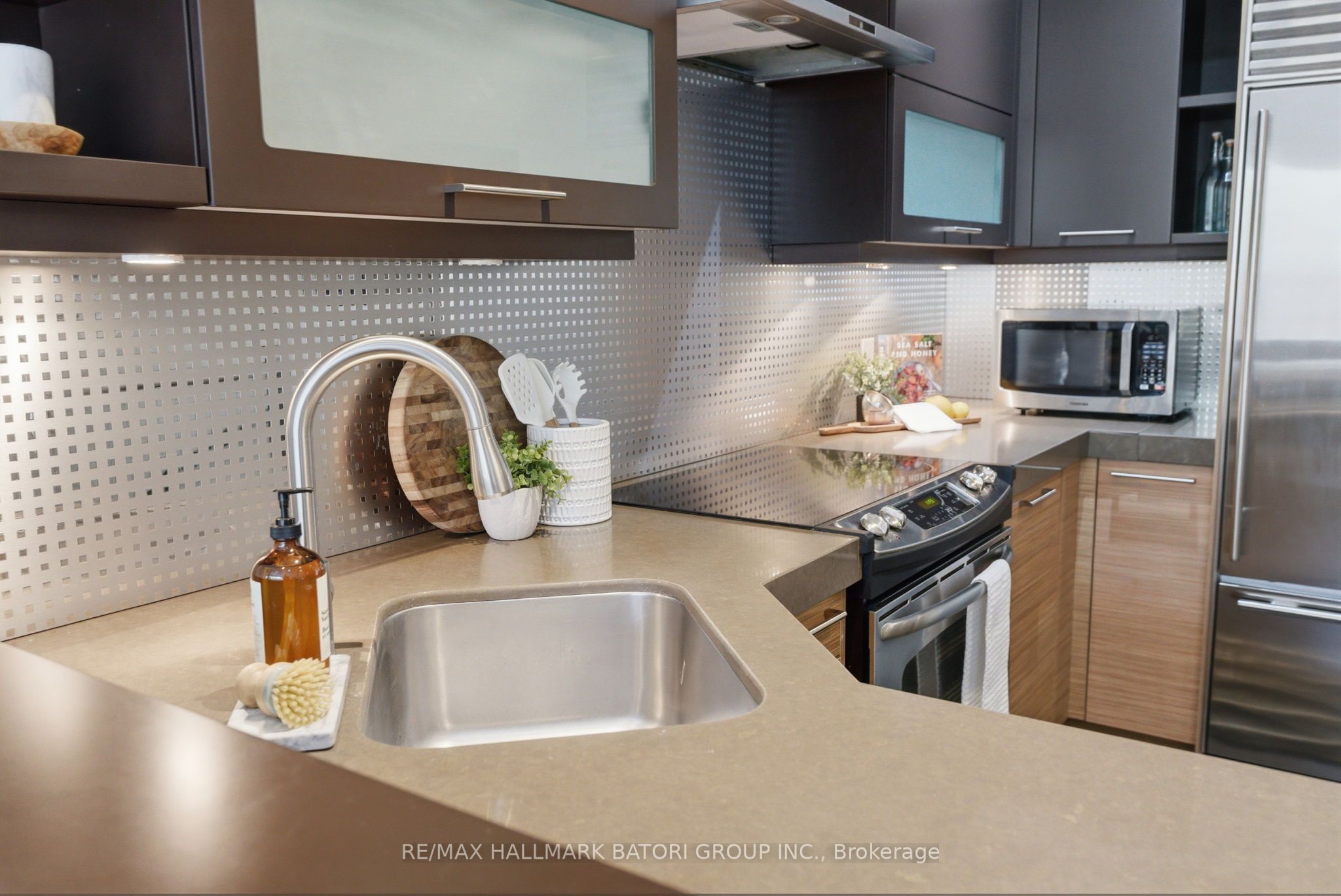 Additional image 4 of 24A Oxton Avenue, Toronto, ON, M5P 1L9