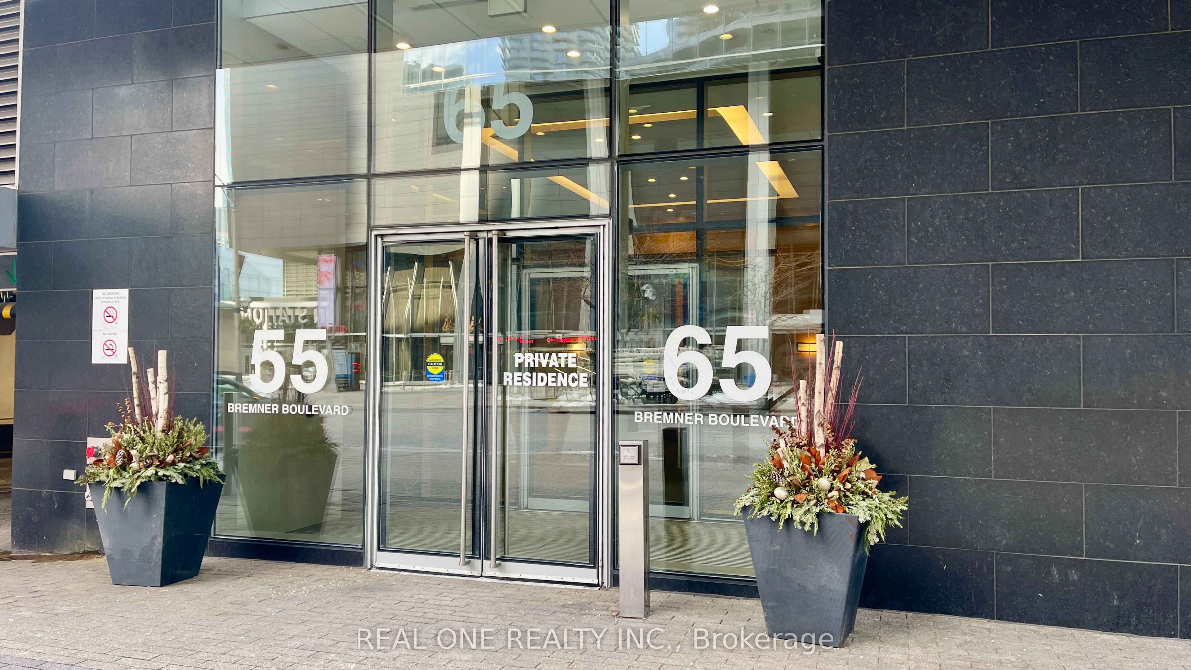 Additional image 2 of 2205-65 Bremner Boulevard, Toronto, ON, M5J 0A7