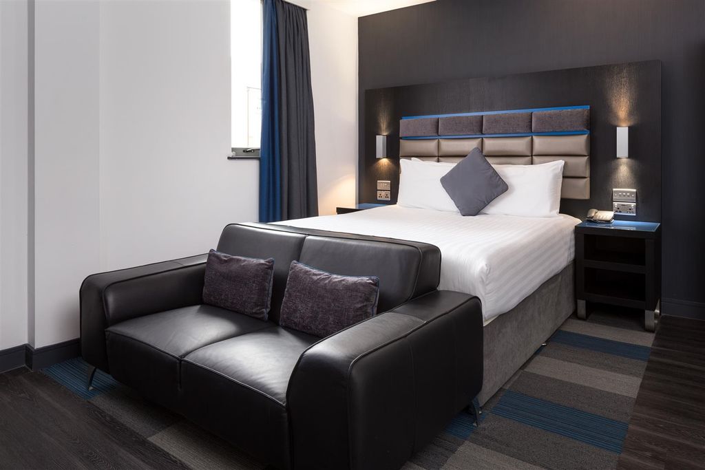 1 bed flat to rentRoomzzz City - Smart Chester Cheshire, Chester, Chester CH1