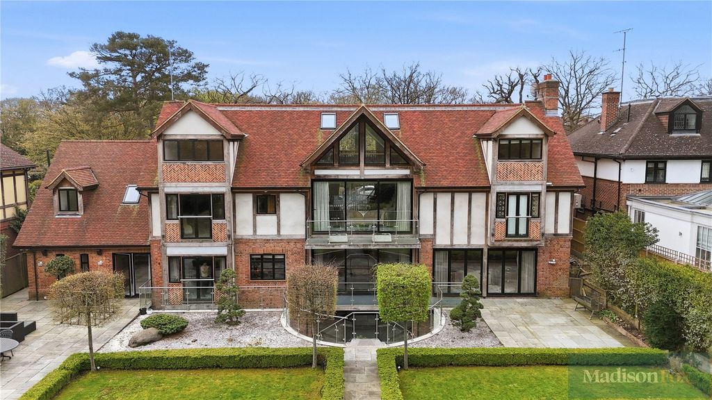 Additional image 81 of 8 bed detached house for saleStradbroke Drive, Chigwell, Essex IG7