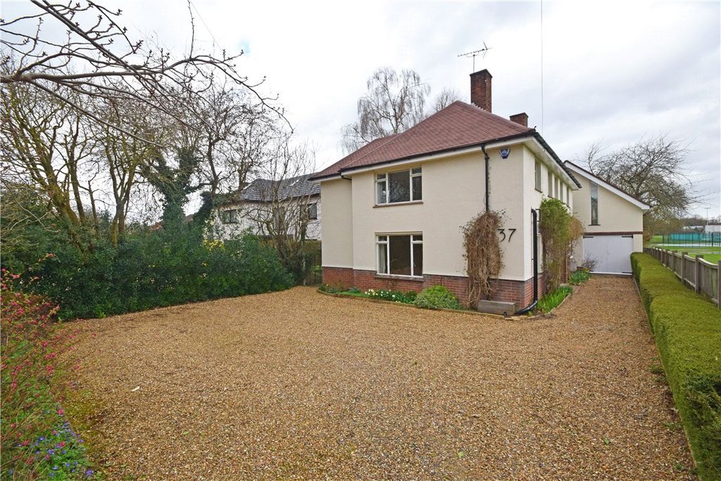 5 bed detached house to rentLong Road, Cambridge CB2