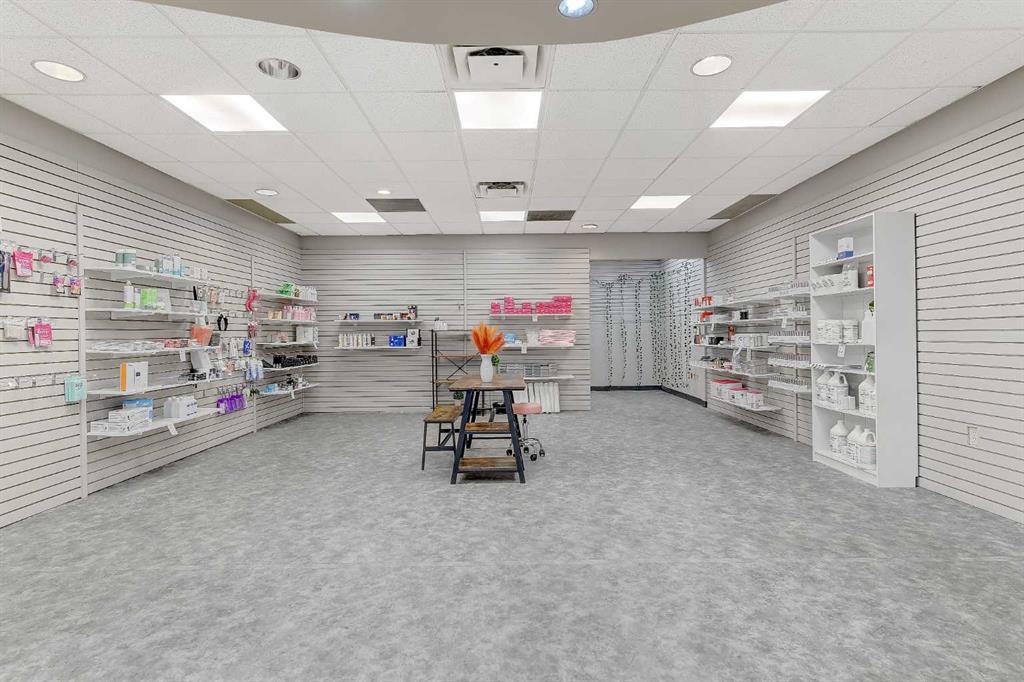 Additional image 6 of 103-9802 97 Avenue, Grande Prairie, AB, T8V 7K2
