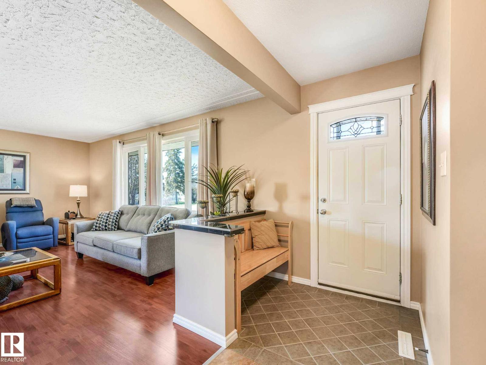 Additional image 3 of 12715 95 Street NW, Edmonton, AB, T5E3X8