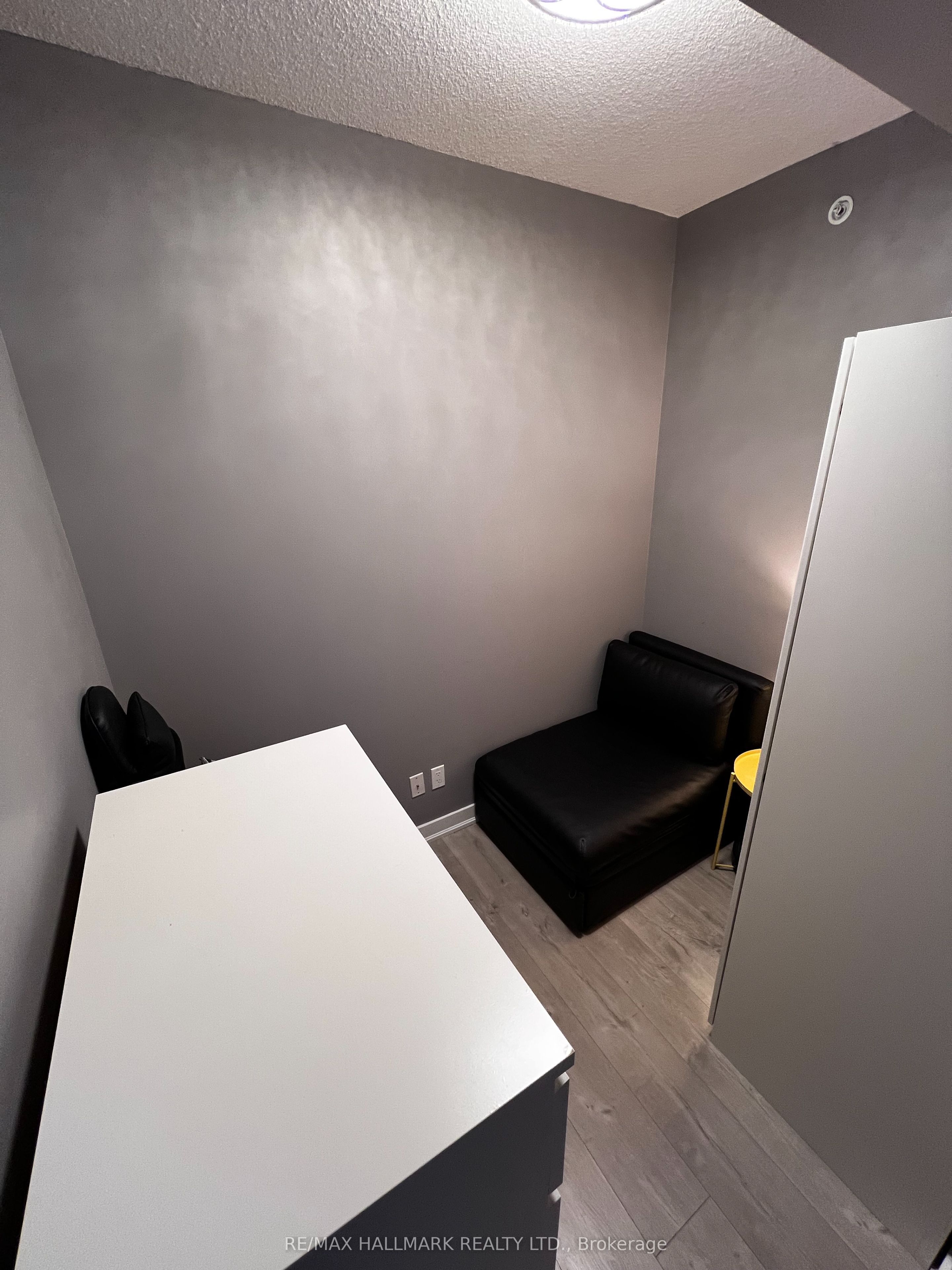 Additional image 5 of 316-30 Nelson Street, Toronto, ON, M5V 0H5