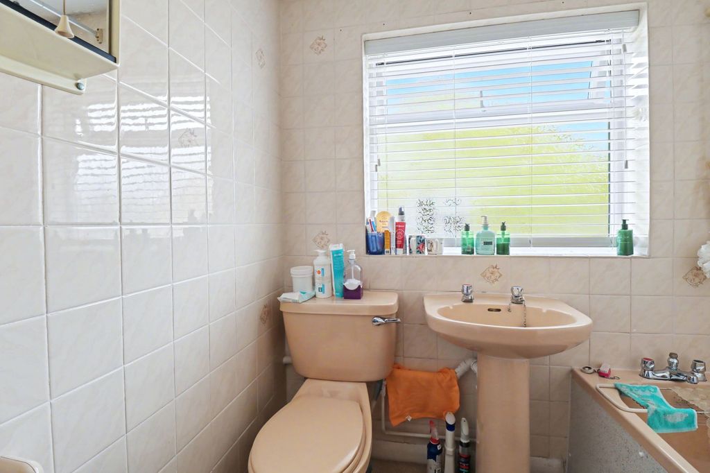 Additional image 11 of 3 bed semi-detached house for saleCoulsdon Road, Hedge End SO30