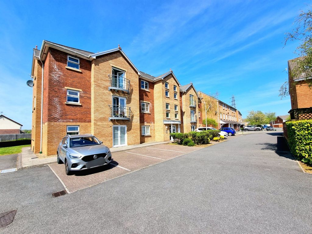 2 bed flat for saleMaes Dewi Pritchard, Brackla CF31
