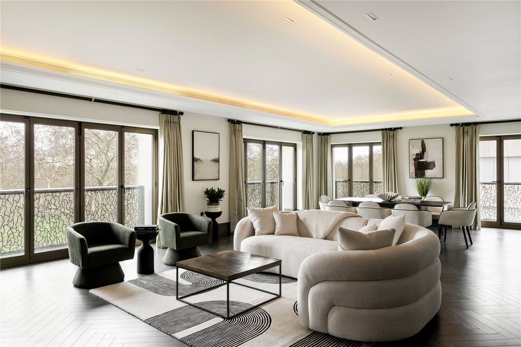 3 bed flat for saleAshburton Place, London W1J