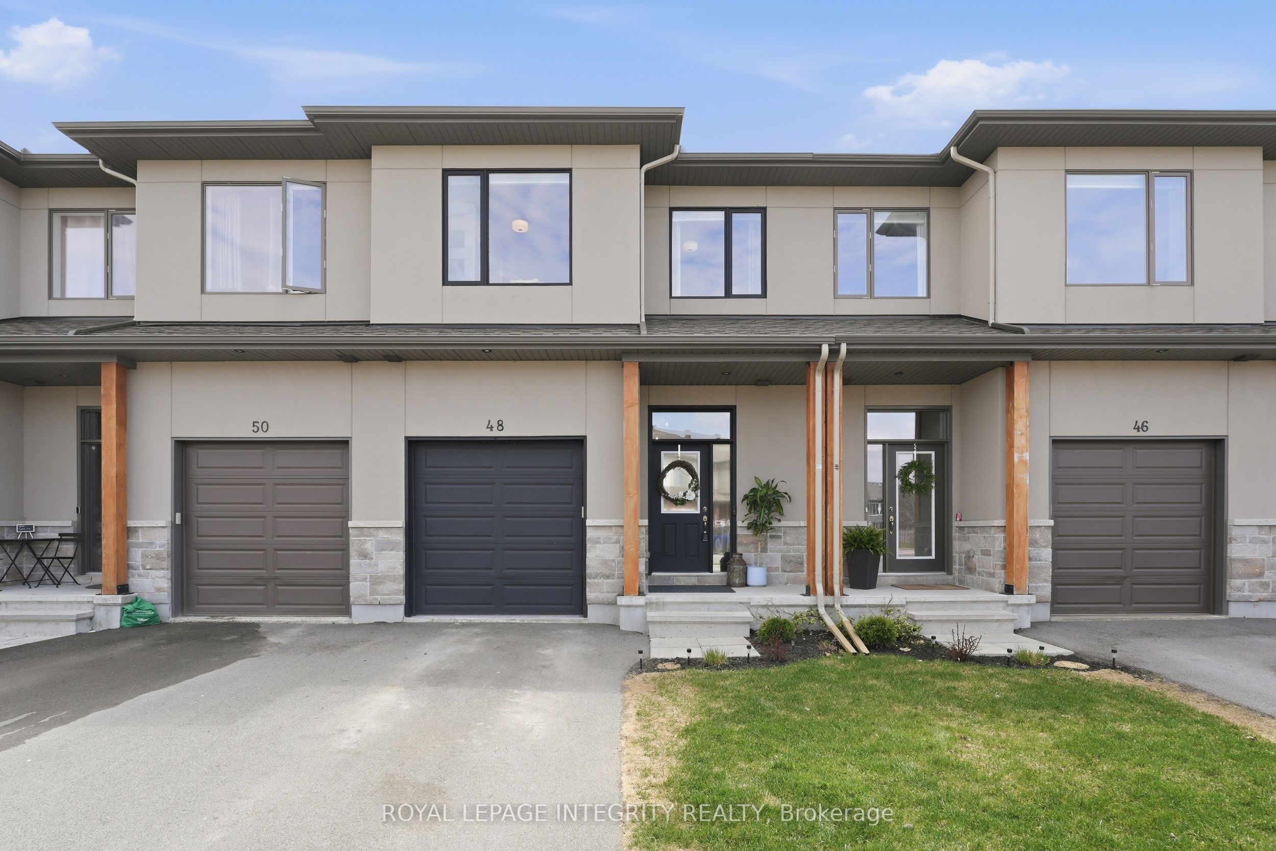48 Code Crescent, Carleton Place, ON, K7C 0A4