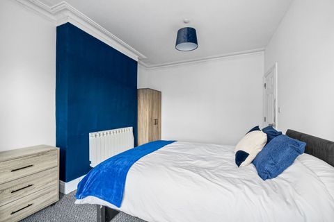 Fellowes Place, Stoke, Plymouth PL1, Room to rent
