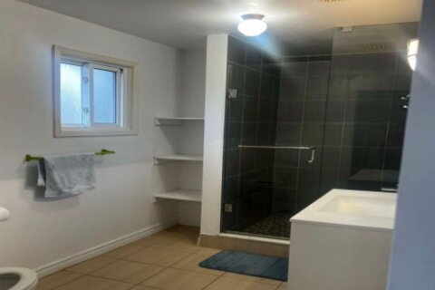 Additional image 4 of Master Bedro-3361 Sanderling Crescent, Mississauga, ON, L5L 3P3