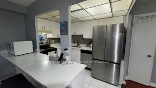 Additional image 3 of 910-145 Hillcrest Avenue, Mississauga, ON, L5B 3Z1