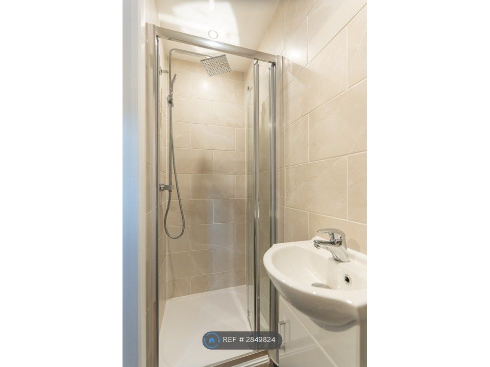 Additional image 10 of 6 bed detached house to rentHuckley Way, Bradley Stoke, Bristol BS32