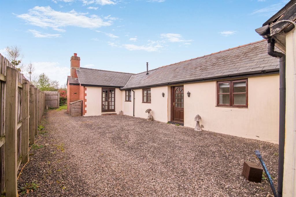 Additional image 32 of 8 bed bungalow for saleLlandenny, Usk, Monmouthshire NP15