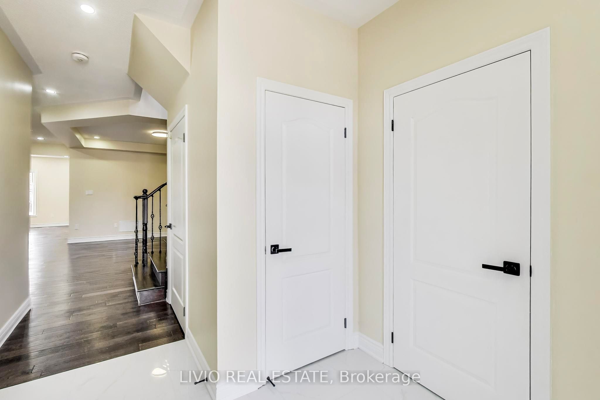 232 Thorndale Road, Brampton, ON, L6P 3H5 photo 4