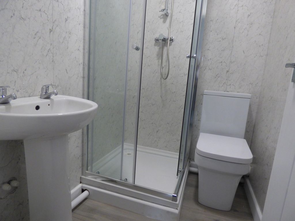 Additional image 3 of 2 bed flat to rentMaesteg Road, Tondu, Bridgend . CF32