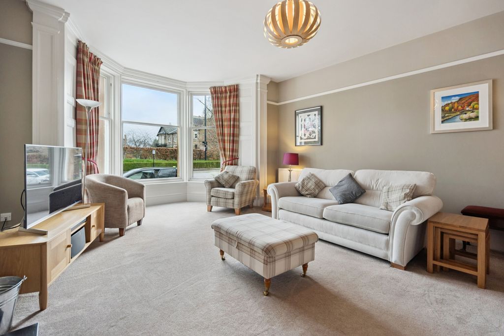 Additional image 5 of 4 bed semi-detached house to rentClarendon Place, Stirling, Stirlingshire FK8