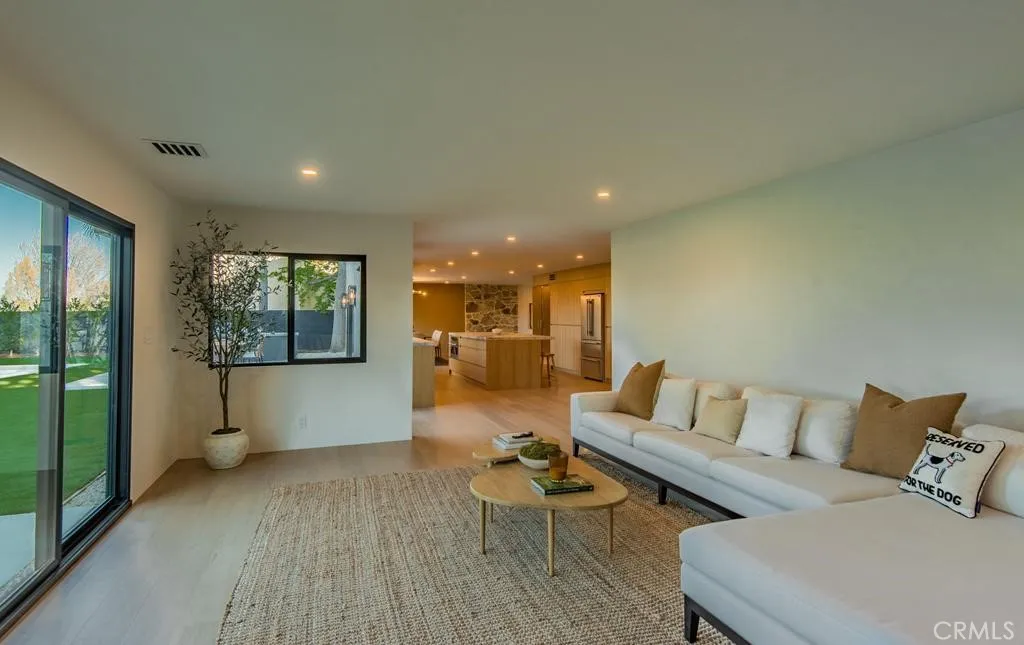 Additional image 129 of 24245 Hatteras St, Woodland Hills, CA 91367