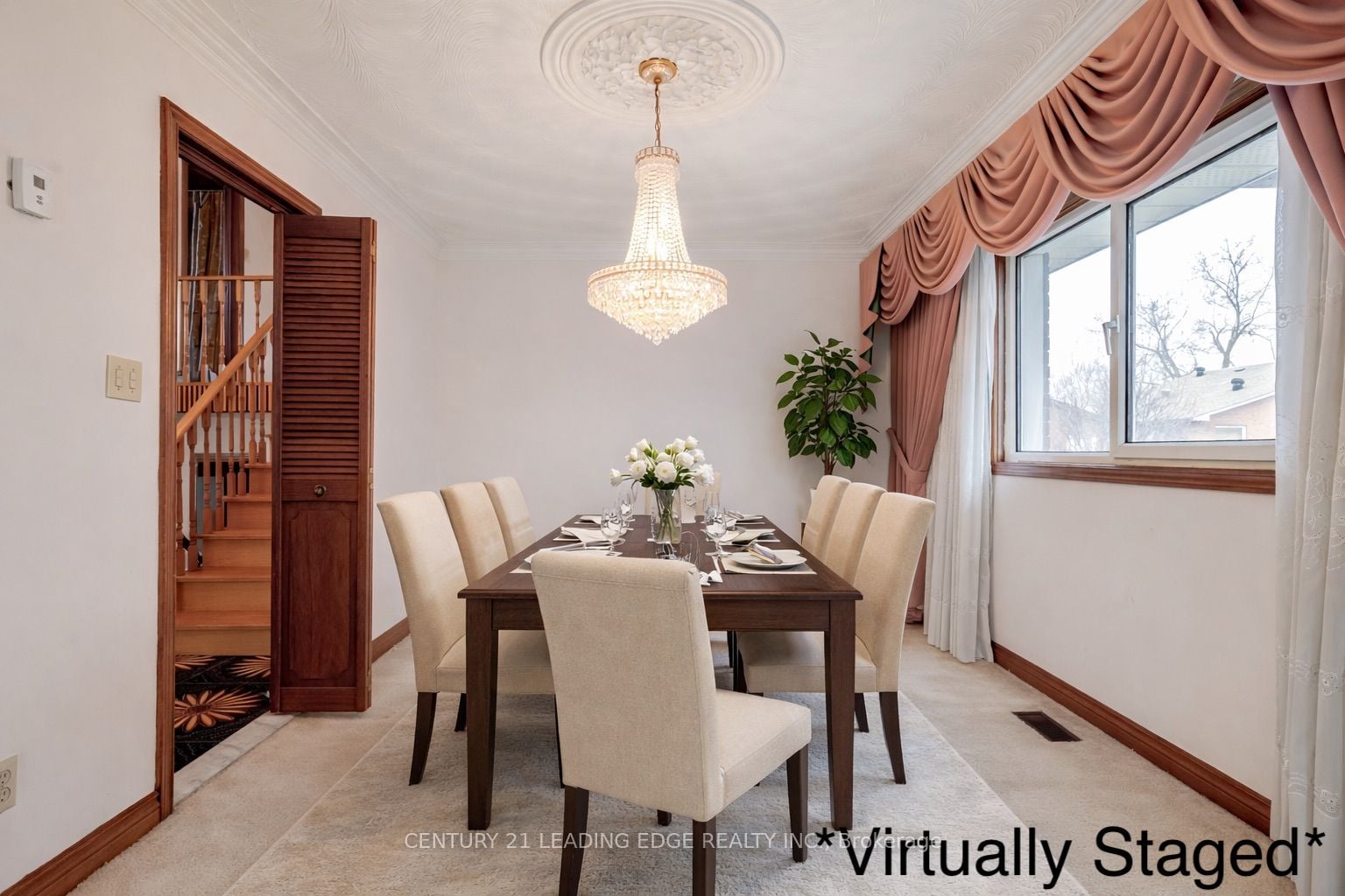 Additional image 6 of 704 Hillman Crescent, Mississauga, ON, L4Y 2J2