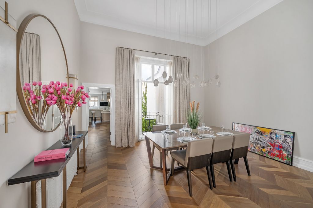 Additional image 3 of 3 bed flat to rentEaton Place, Belgravia SW1X