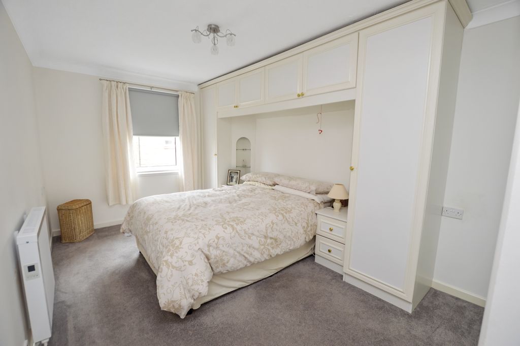 Additional image 9 of 2 bed flat for sale24 Woodside Walk, Hamilton, South Lanarkshire ML3