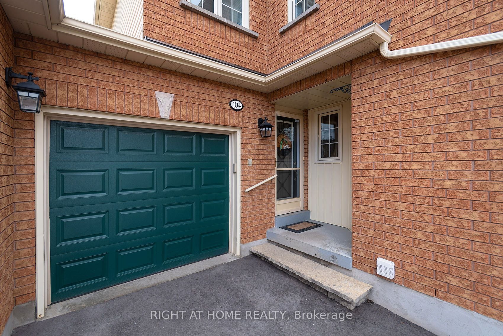 Additional image 3 of 104 Pinedale Gate, Vaughan, ON, L4L 8X3