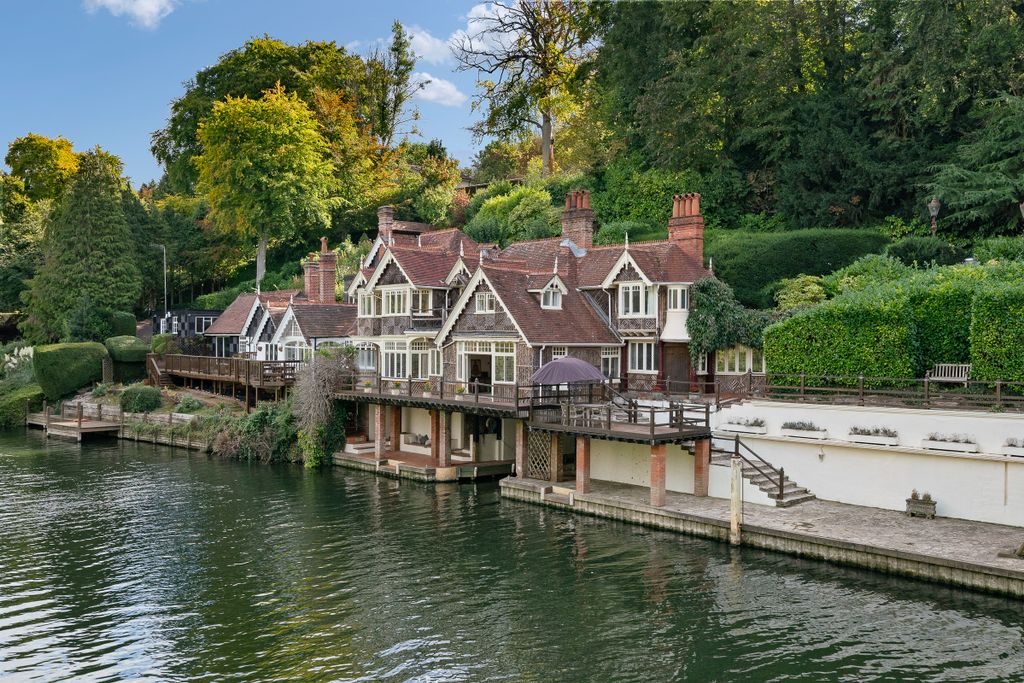 6 bed property for saleGibraltar Lane Cookham, Maidenhead, Maidenhead SL6
