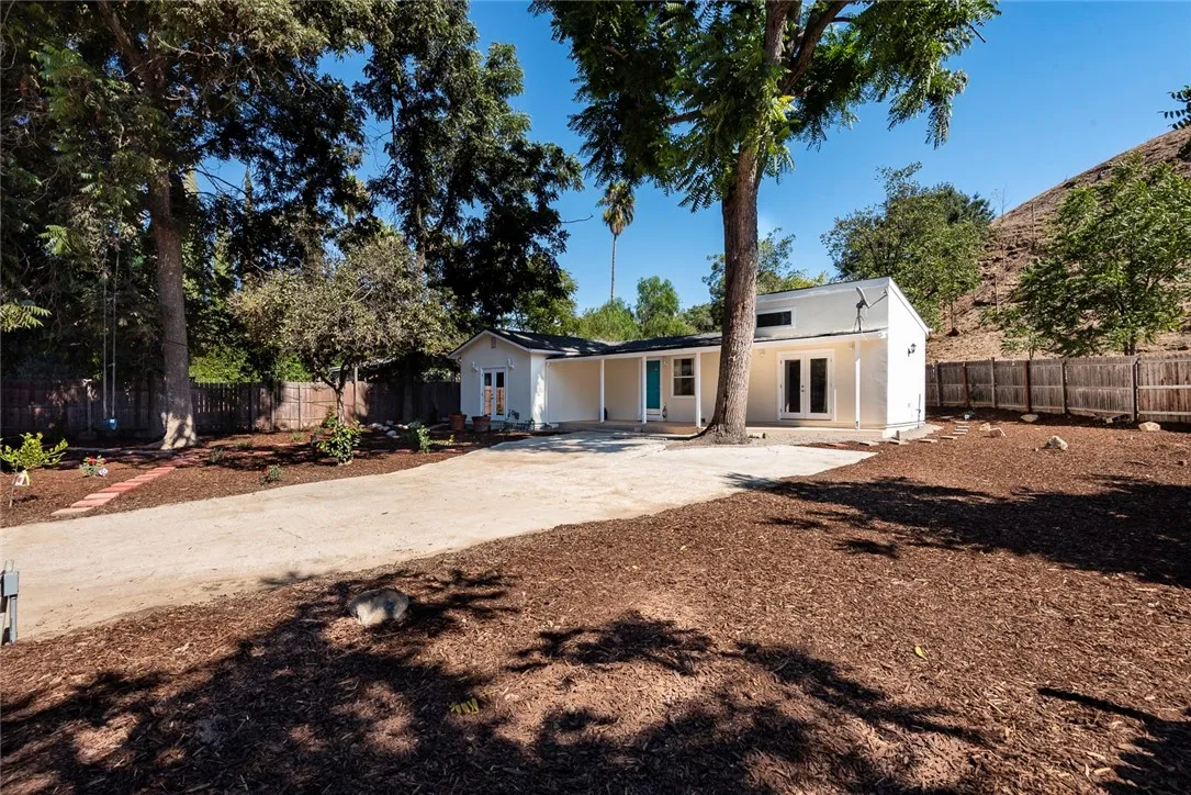 Additional image 85 of 10416 Clybourn Avenue, Shadow Hills, CA 91040