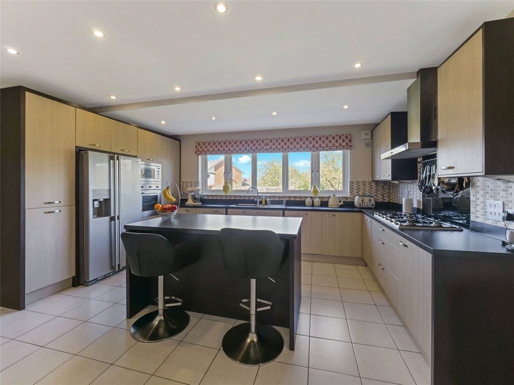 Additional image 6 of 4 bed detached house for saleNursery Gardens, Inverkip, Greenock, Inverclyde PA16