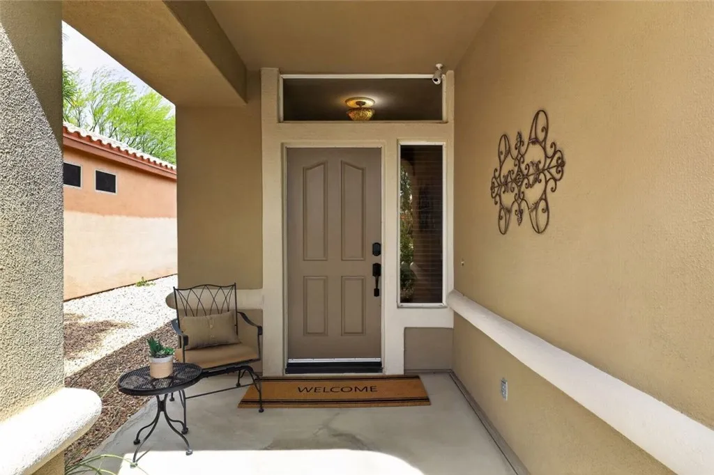 37498 Medjool Ave, Palm Desert, CA 92211 photo 2