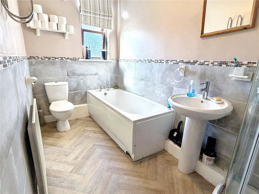 Additional image 8 of 3 bed flat for saleNithbank Avenue, Dumfries, Dumfries And Galloway DG2