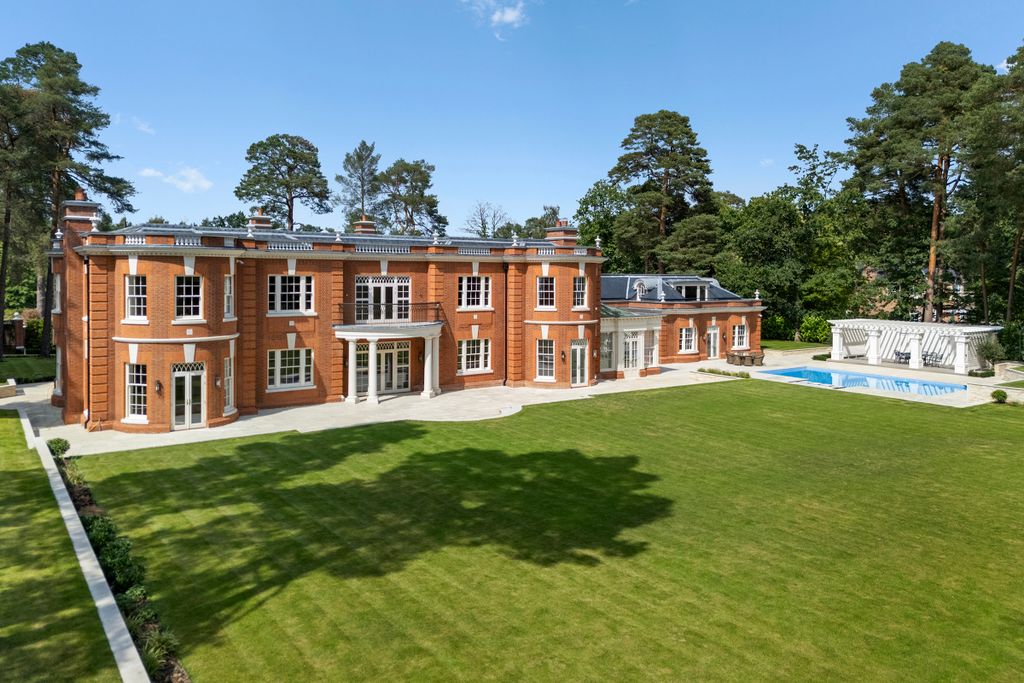 Additional image 5 of 7 bed property for saleSherbourne Drive Virginia Water, Virginia Water, Surrey SL5