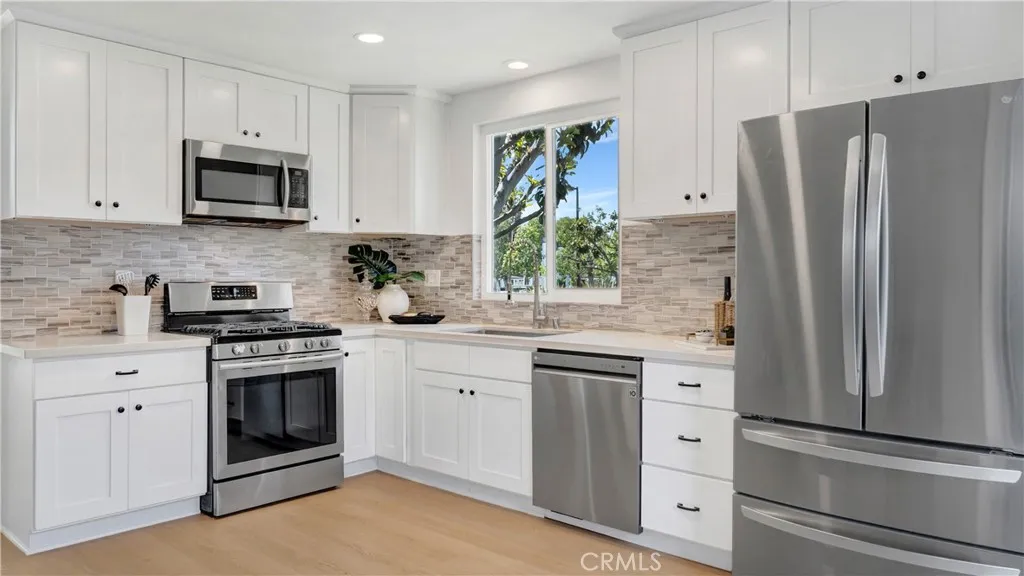 Additional image 21 of 336 Fallingstar, Irvine, CA 92614