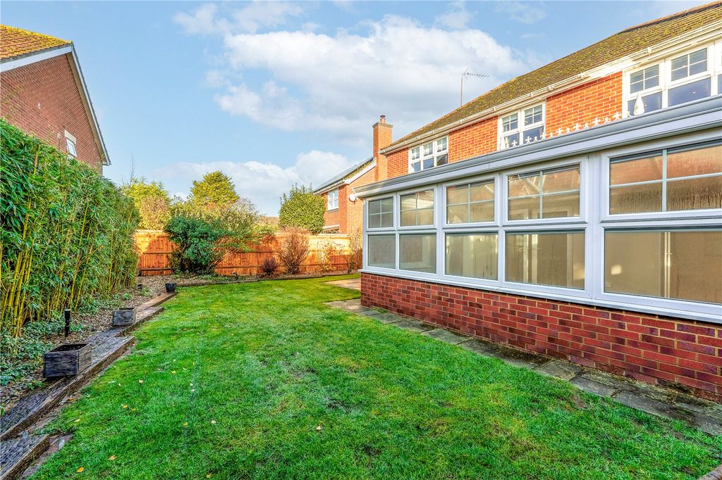 Additional image 40 of 4 bed detached house to rentSaint Andrews Gardens, Cobham, Surrey KT11