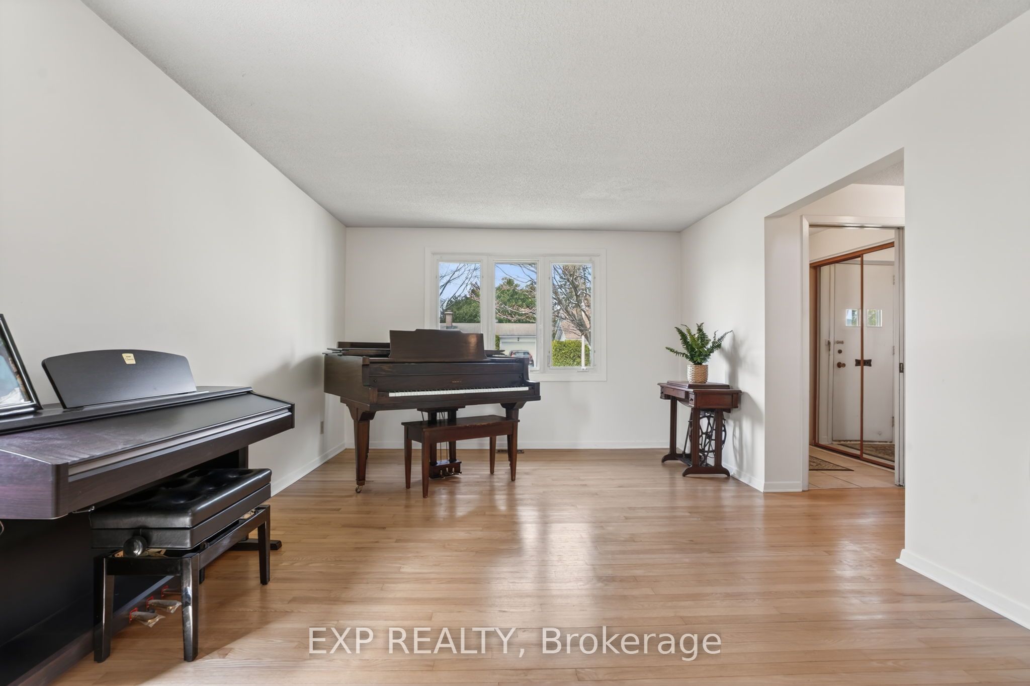 Additional image 6 of 652 Glenhurst Crescent, Ottawa, ON, K1J 7B7