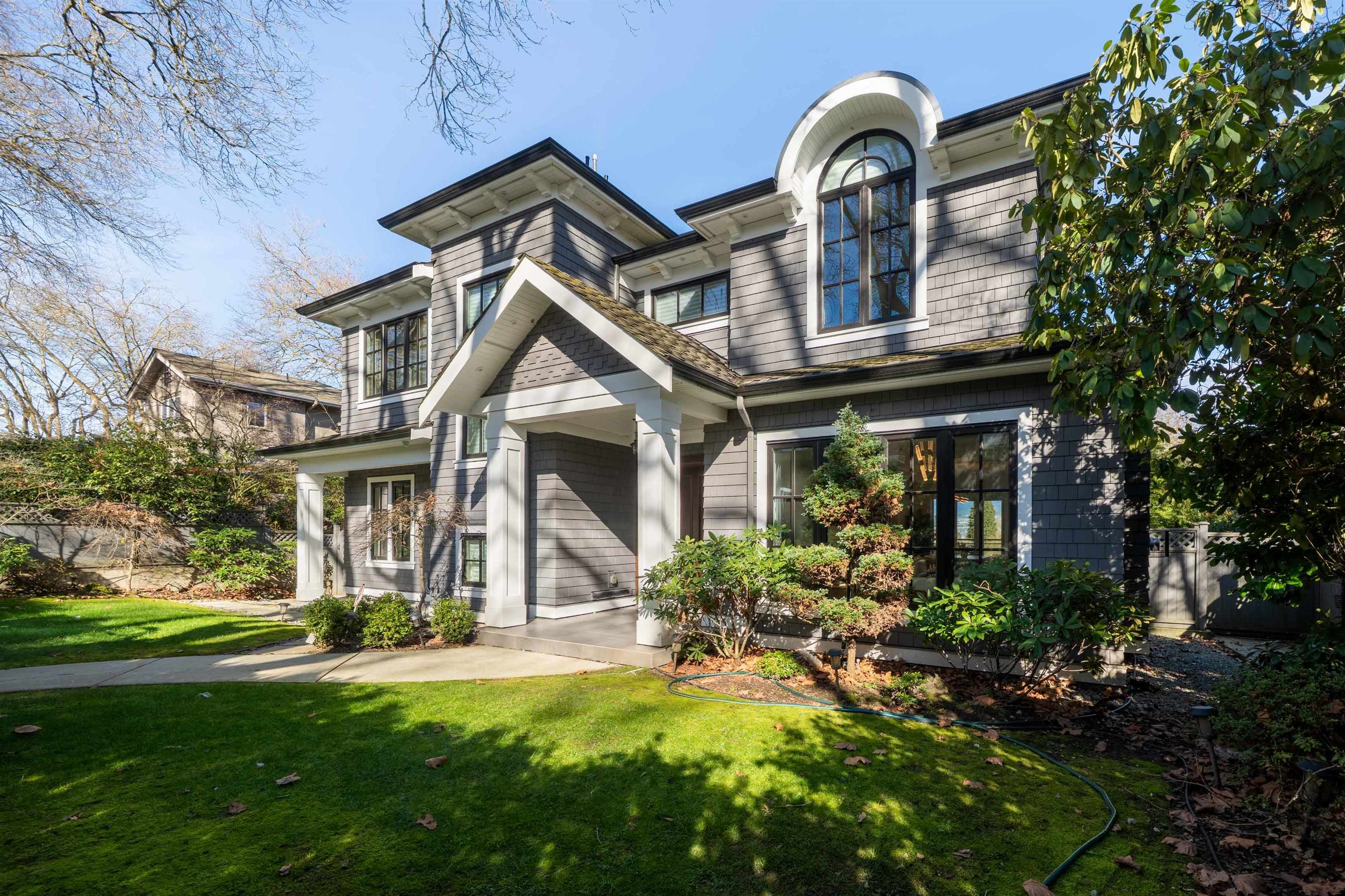 3955 Broadway W, Vancouver, BC, V6R 2C2