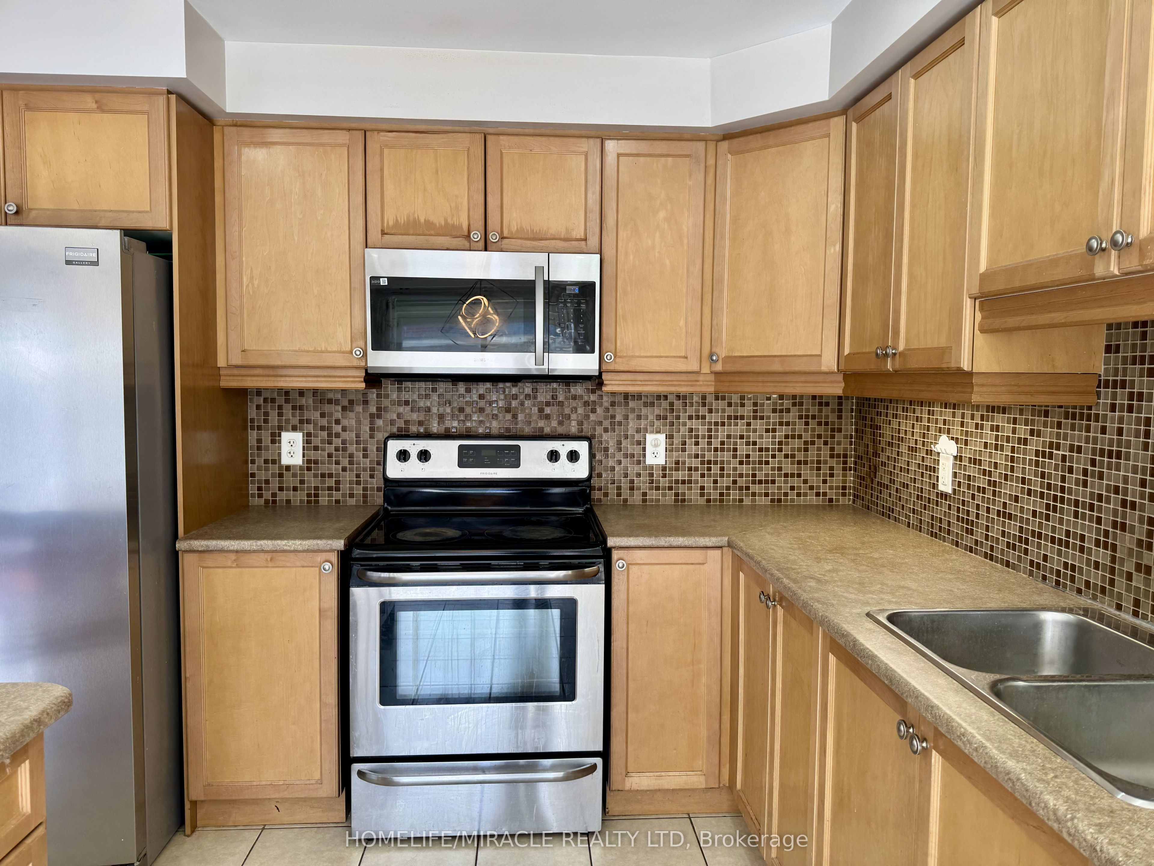 Main-29 Lathbury Street, Brampton, ON, L7A 0R6 photo 5