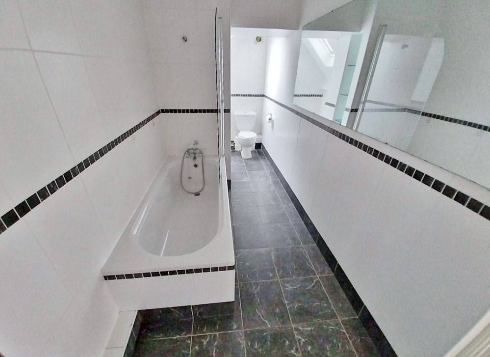 Additional image 6 of 2 bed flat for salePicton Avenue, Porthcawl CF36