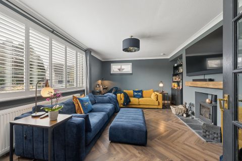 Lynn Drive, Eaglesham G76