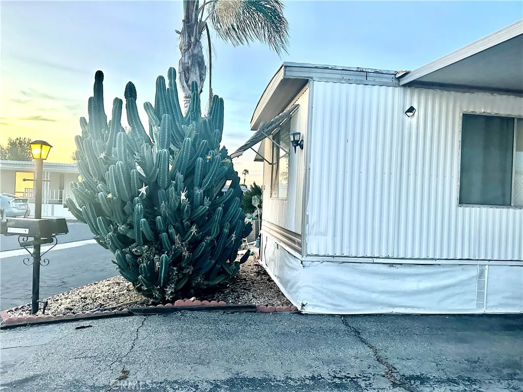 Additional image 44 of 332 N Lyon Avenue Unit 32, Hemet, CA 92543
