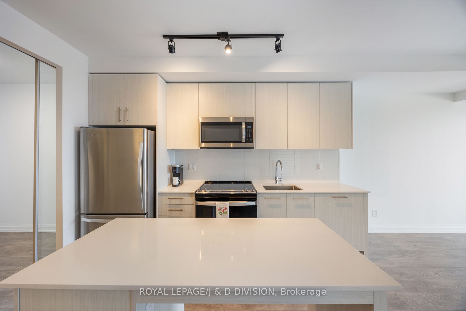Additional image 6 of 1510-286 Main Street, Toronto, ON, M4C 4X5