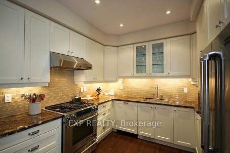Additional image 3 of B-2 Fairleigh Crescent, Toronto, ON, M6C 3R8