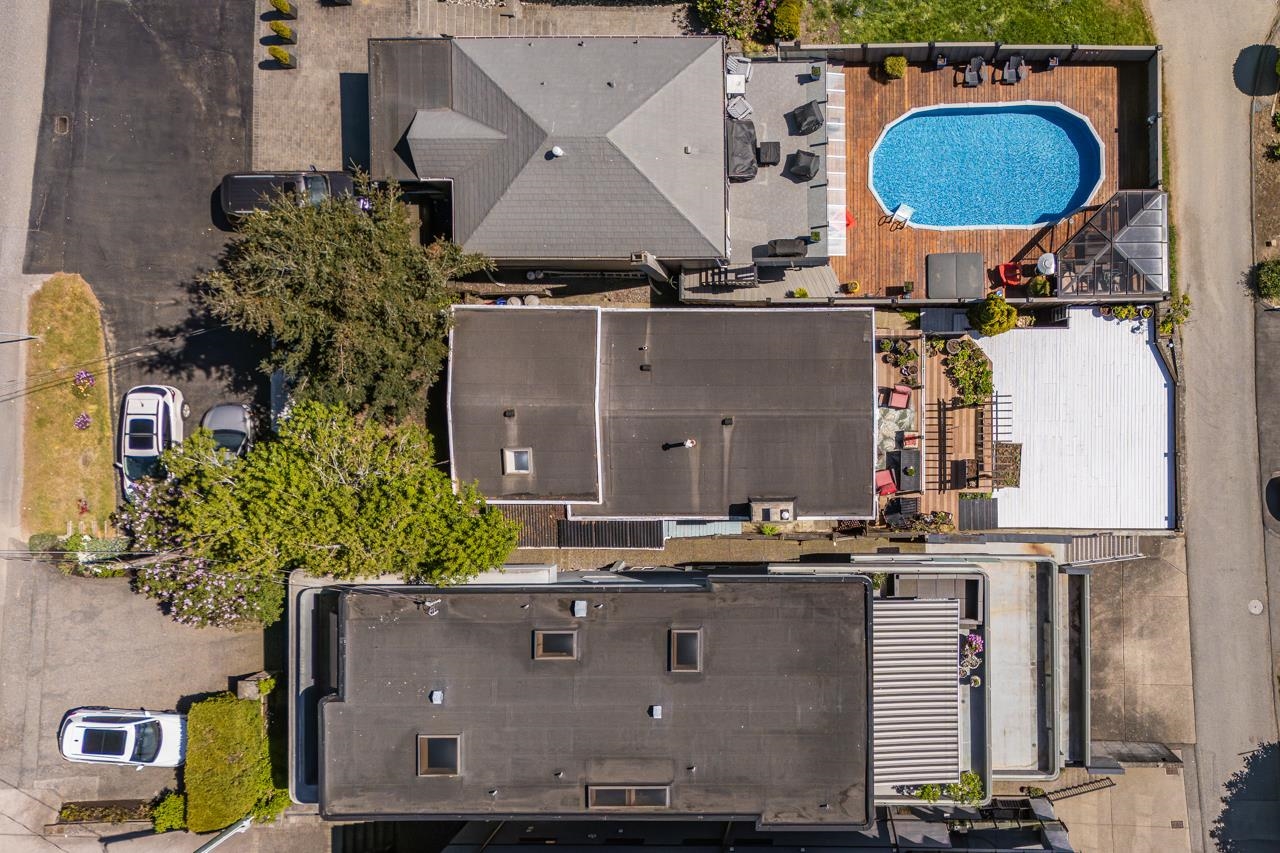 Additional image 2 of 15556 Columbia Avenue, White Rock, BC, V4B 1K4