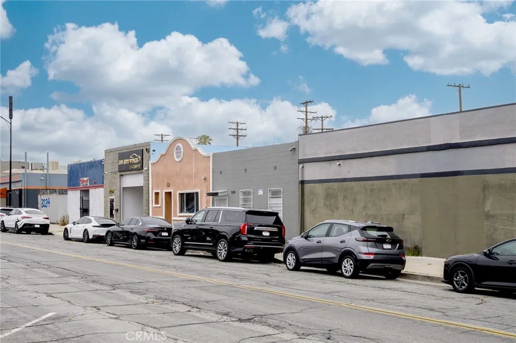 Additional image 3 of 3210 N San Fernando Blvd, Burbank, CA 91504