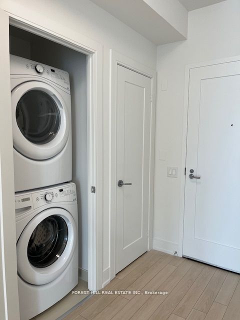 Additional image 5 of 1701-310 Tweedsmuir Avenue, Toronto, ON, M5P 2Y2